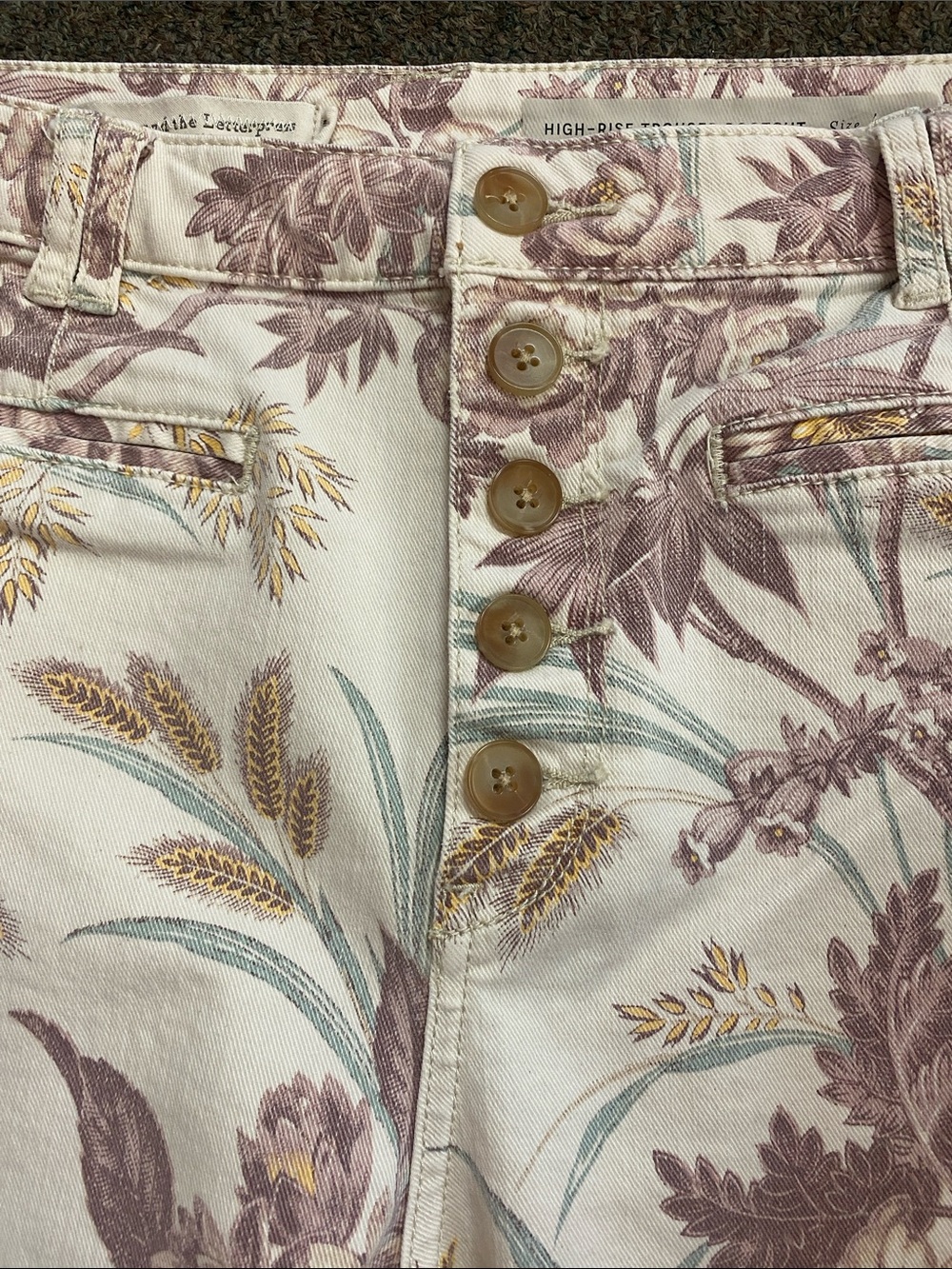 Pilcro Floral-Print Jeans in Dusty Rose & Cream - Picture 5 of 11